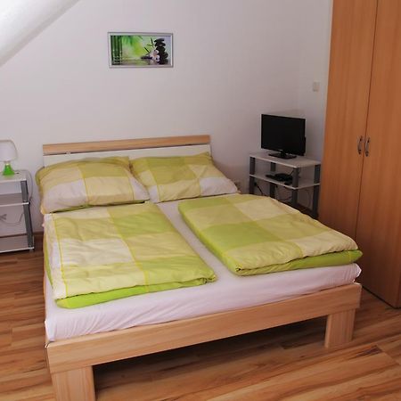Pension Haus Kassel Fuldatal Bagian luar foto